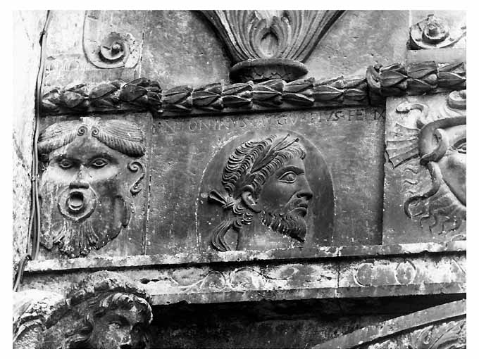 Ritratto dell'imperatore Antonio Pio (rilievo) - ambito Italia meridionale (sec. XVI)