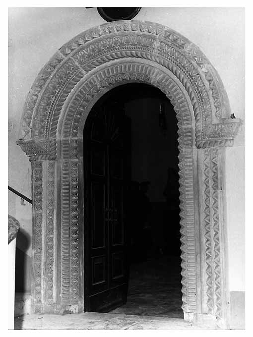 portale - ambito pugliese (sec. XIX)