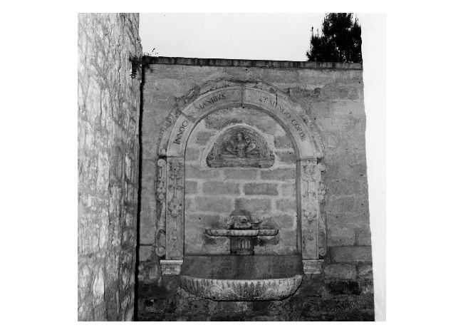 lavabo - ambito bitontino (sec. XVII)