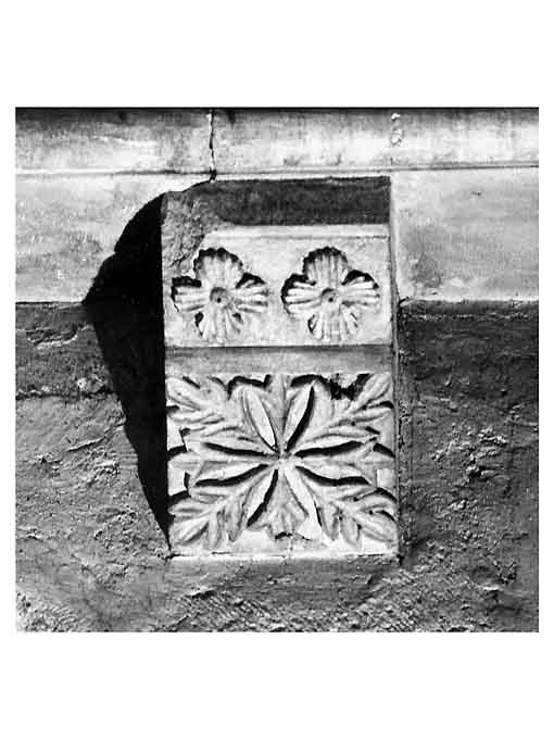 mensola - ambito pugliese (secc. XIV/ XV)