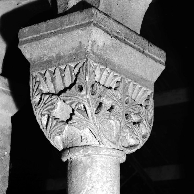 capitello - a gruccia - ambito pugliese (secc. XIV/ XV)