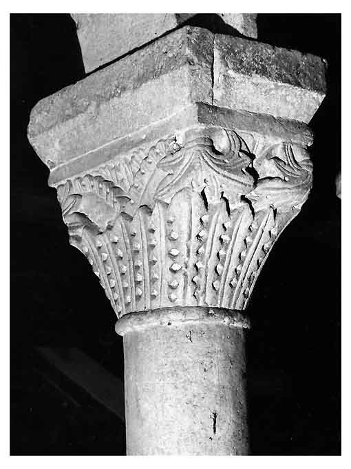 capitello - a gruccia - ambito pugliese (secc. XIV/ XV)