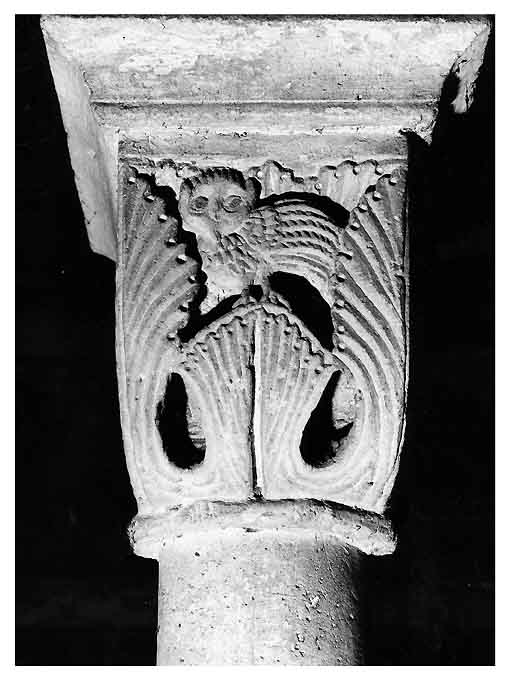 capitello - a gruccia - ambito pugliese (secc. XIV/ XV)