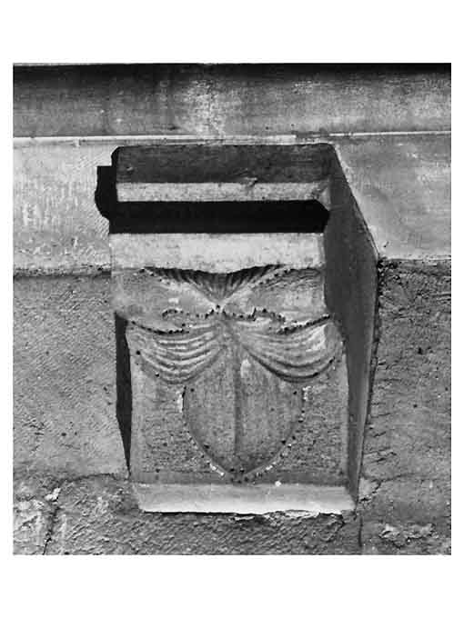 mensola - ambito pugliese (secc. XIV/ XV)