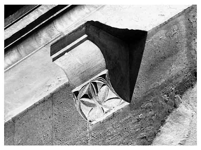 mensola - ambito pugliese (secc. XIV/ XV)