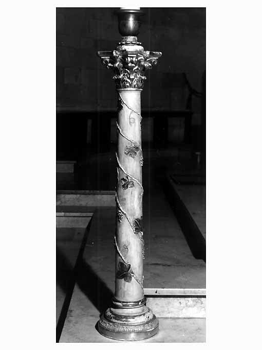 base per il cero pasquale - ambito pugliese (sec. XIX)