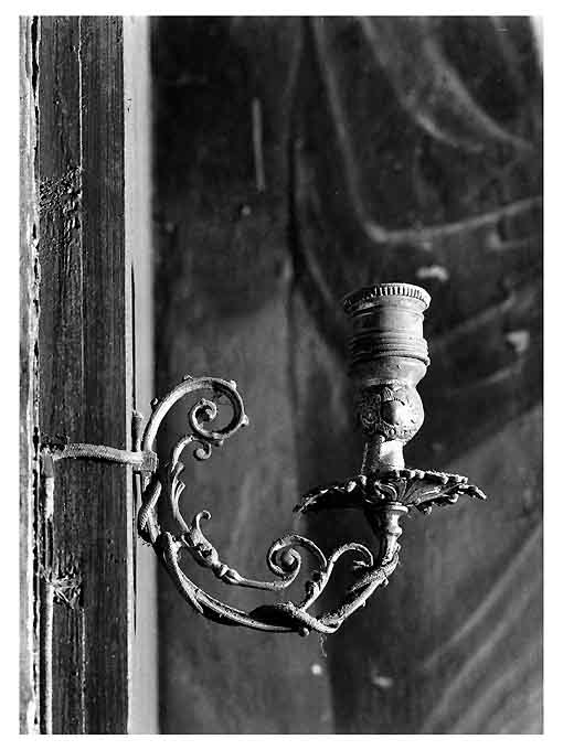 candeliere da parete, serie - ambito Italia meridionale (primo quarto sec. XX)