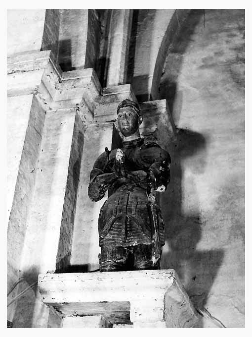 Conte Matteo Acquaviva d'Aragona (statua) di Nuzzo Barba di Galatina (sec. XVI)