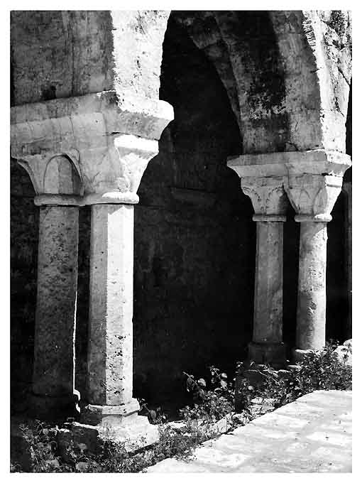 colonna - ambito pugliese (sec. XV)