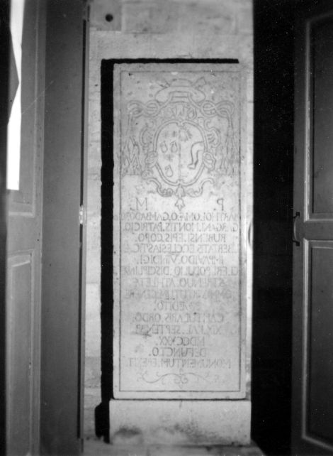 lastra tombale - ambito pugliese (sec. XVIII)