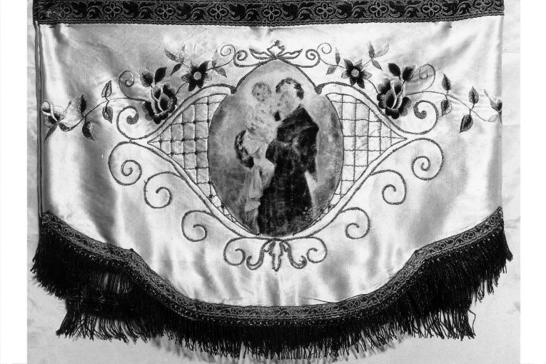 tovaglia d'altare - ambito Italia meridionale (primo quarto sec. XX)