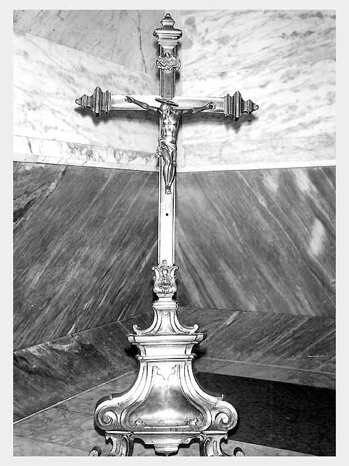 croce d'altare, opera isolata - ambito pugliese (sec. XX)