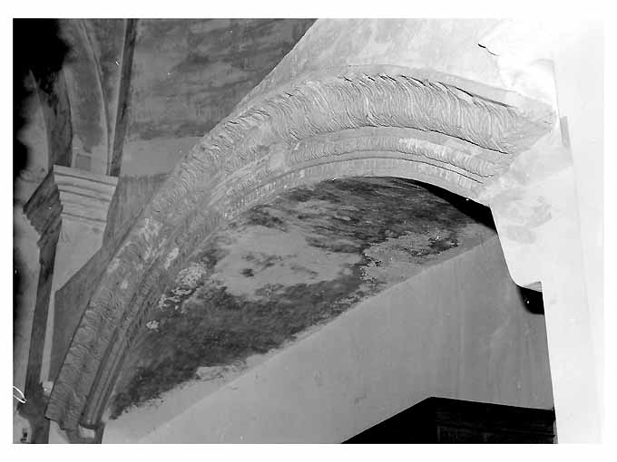 archivolto, elemento d'insieme - ambito pugliese (sec. XV)