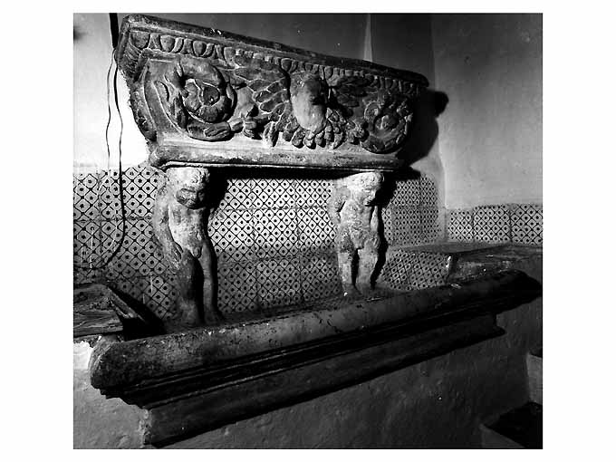 putti (lavabo) - ambito pugliese (sec. XVII)