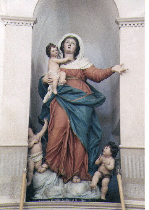 Madonna della Misericordia (statua) di Verzella Francesco (sec. XIX)