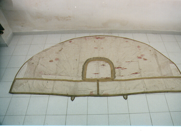 piviale - manifattura Italia meridionale (seconda metà sec. XIX)