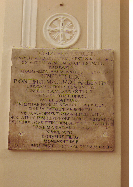 lapide tombale - ambito pugliese (sec. XVIII)