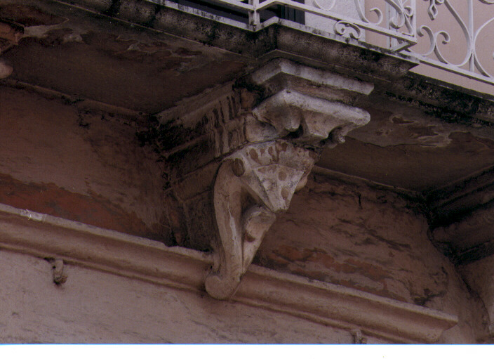 mensola architettonica - ambito Italia meridionale (fine/inizio secc. XVIII/ XIX)