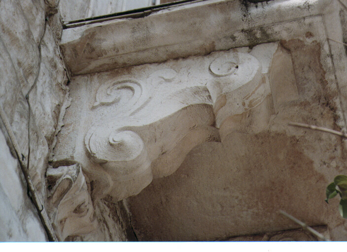 mensola architettonica, serie - ambito Italia meridionale (ultimo quarto sec. XVIII)