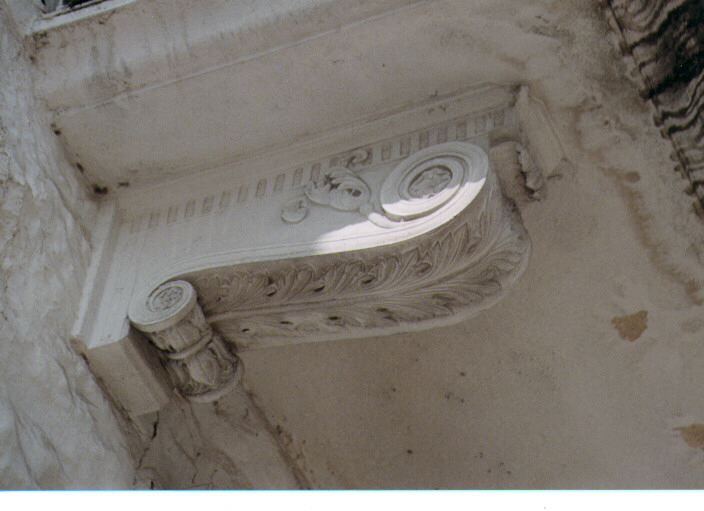 mensola architettonica, serie - ambito Italia meridionale (ultimo quarto sec. XVIII)