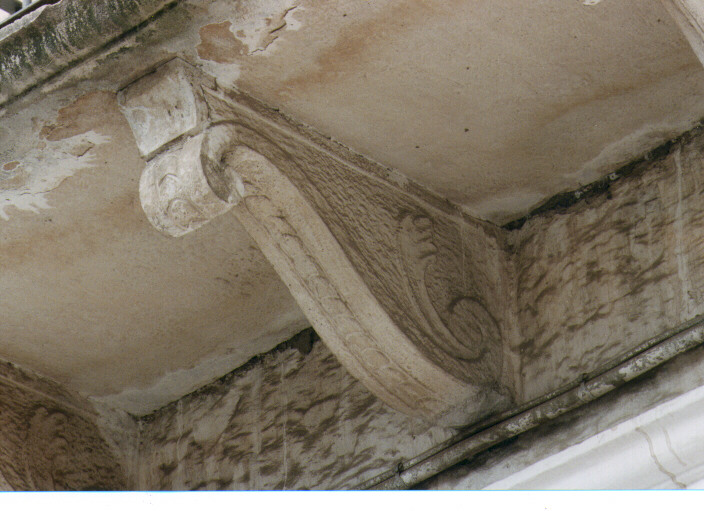 mensola, serie - ambito Italia meridionale (secc. XVIII/ XIX)