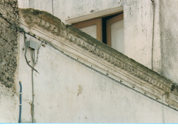 cornicione - ambito salentino (ultimo quarto sec. XV)