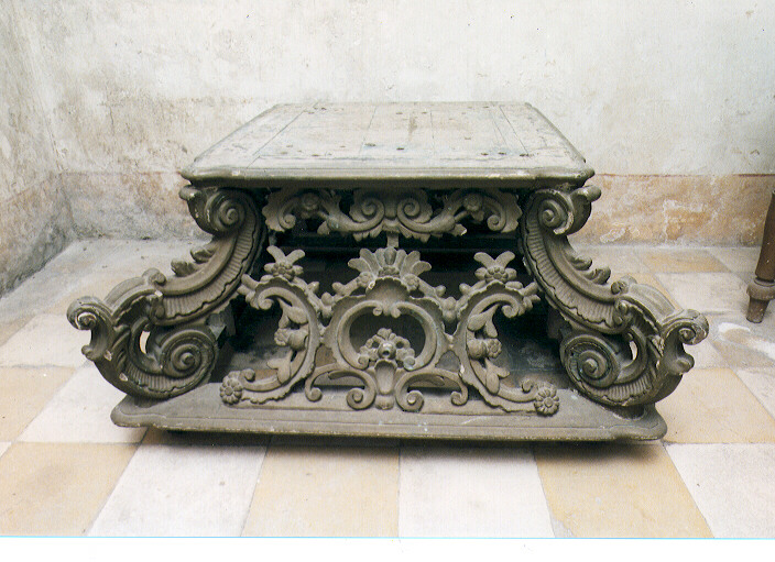 piedistallo di statua - ambito Italia meridionale (seconda metà sec. XIX)