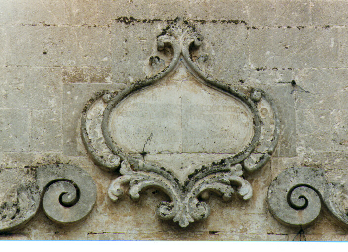 lapide documentaria - ambito salentino (prima metà sec. XVIII)