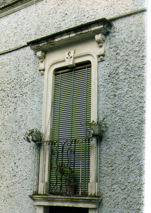porta finestra - ambito salentino (fine/inizio secc. XIX/ XX)
