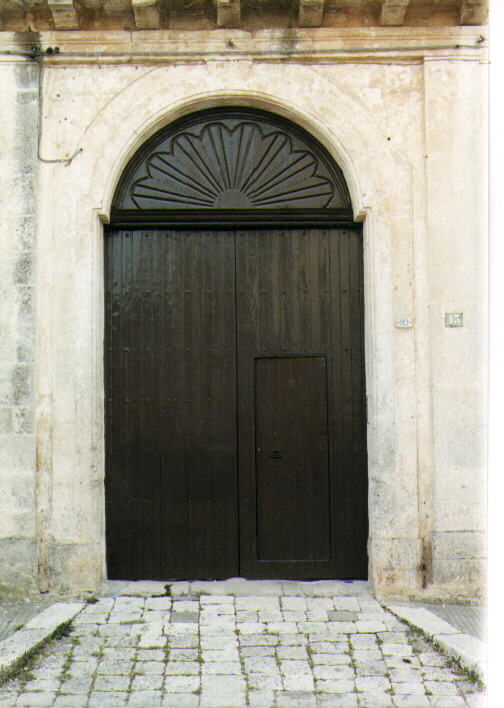 portale - ambito salentino (ultimo quarto sec. XIX)