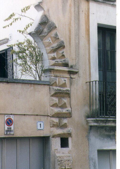 bifora, serie - ambito salentino (primo quarto sec. XX)