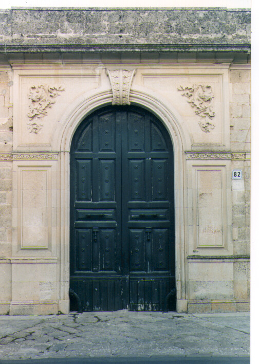 portale - ambito salentino (ultimo quarto sec. XIX)