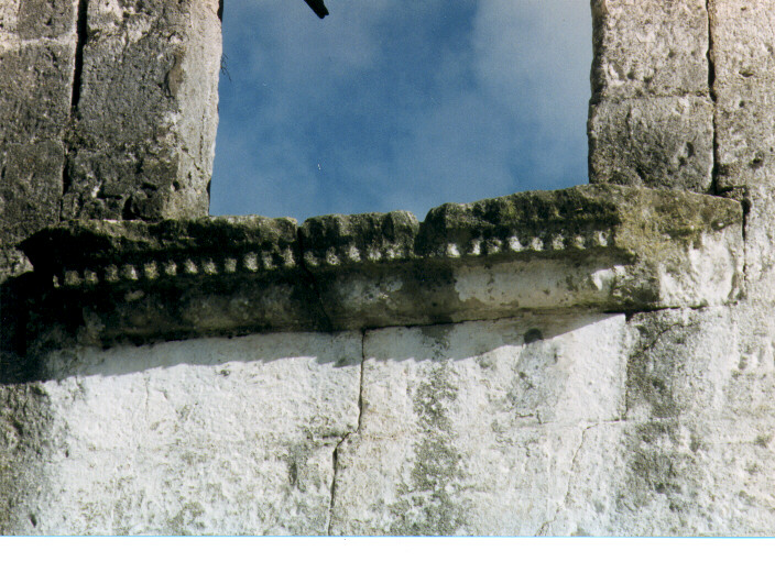 mostra di finestra, frammento - ambito salentino (seconda metà sec. XVI)