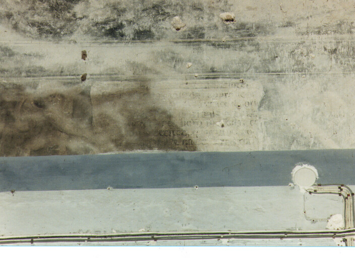 putti reggicartiglio, putti che giocano (dipinto) - ambito Italia meridionale (sec. XVII)