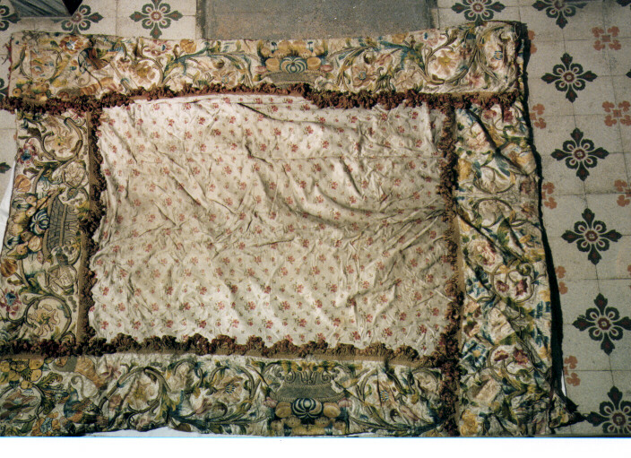 drappellone del baldacchino d'altare - manifattura Italia meridionale (prima metà sec. XVIII)