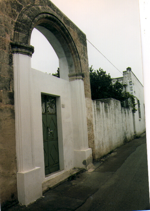 portale - ambito salentino (prima metà sec. XVII)