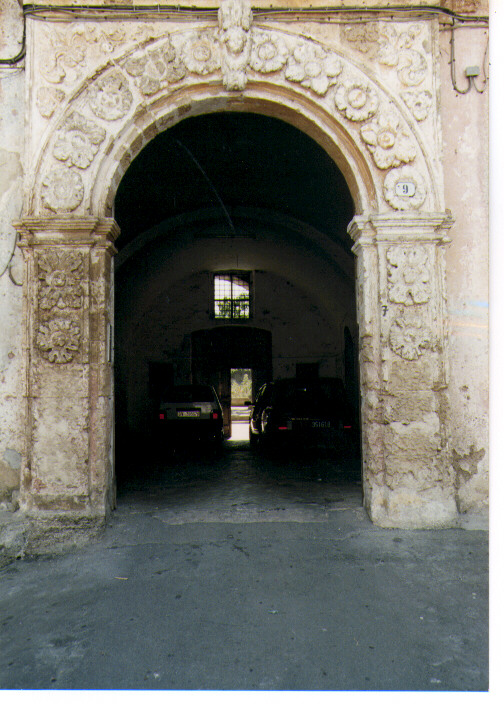 portale - ambito salentino (seconda metà sec. XVI)