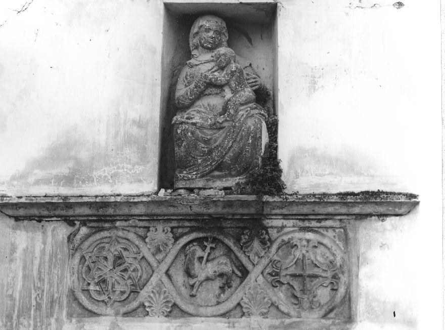 Madonna con Bambino (statua) di Stefano da Putignano (attribuito) (sec. XVI)