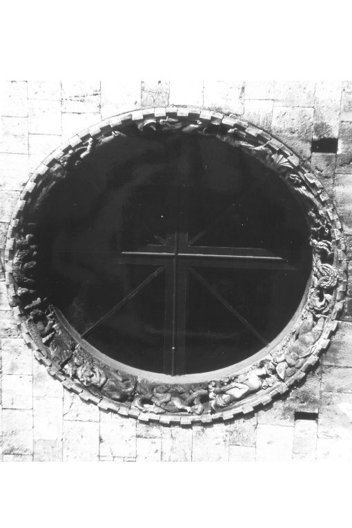 rosone - produzione pugliese (sec. XV)