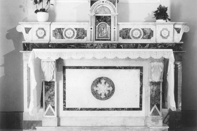 altare - a blocco, coppia - ambito Italia meridionale (seconda metà sec. XVIII)