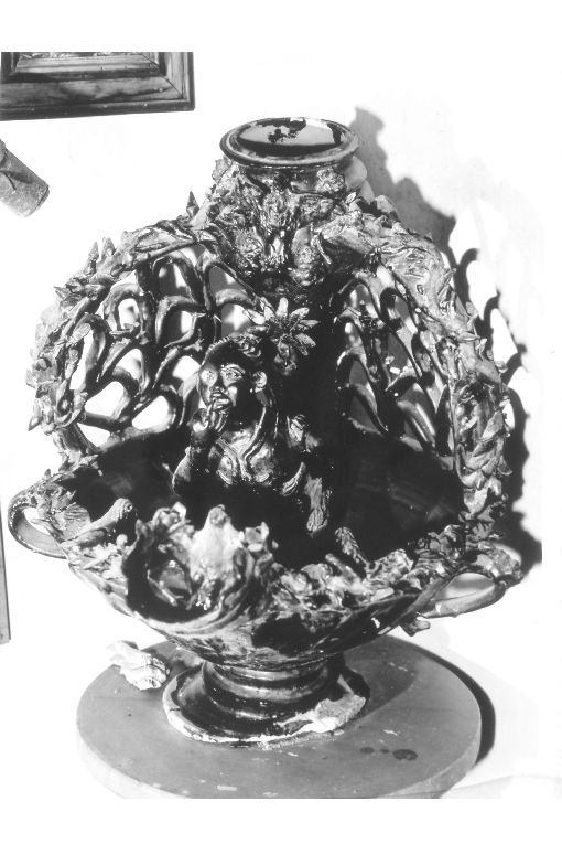 moro tra fiori e uccelli (vaso) - ambito calabrese (seconda metà sec. XVIII)