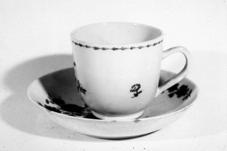 tazza e piattino - ambito europeo (sec. XVIII)