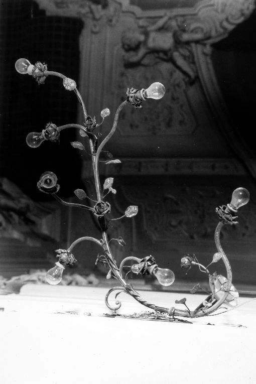 candeliere da parete, serie - ambito Italia meridionale (inizio sec. XX)