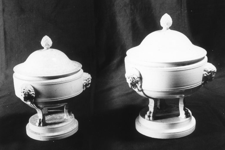 zuppiera, coppia - manifattura di Capodimonte (inizio sec. XX)