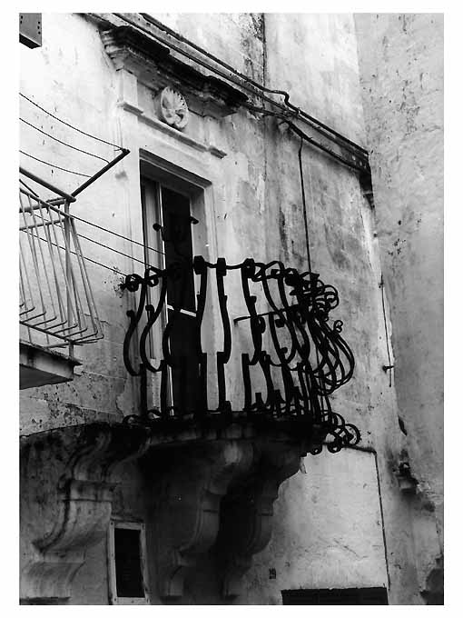 mostra di finestra, serie - ambito pugliese (fine/inizio secc. XVII/ XVIII)