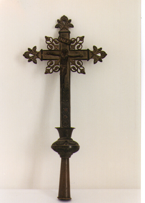 croce processionale - ambito salentino (primo quarto sec. XX)
