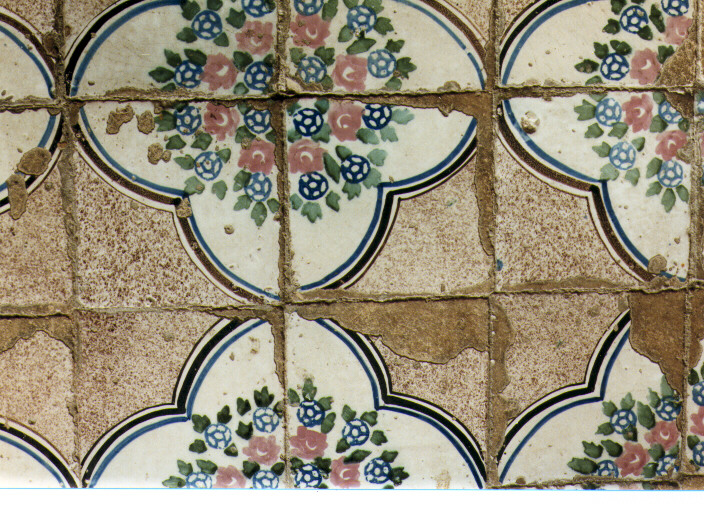 motivo decorativo floreale (pavimento) - ambito pugliese (primo quarto sec. XIX)