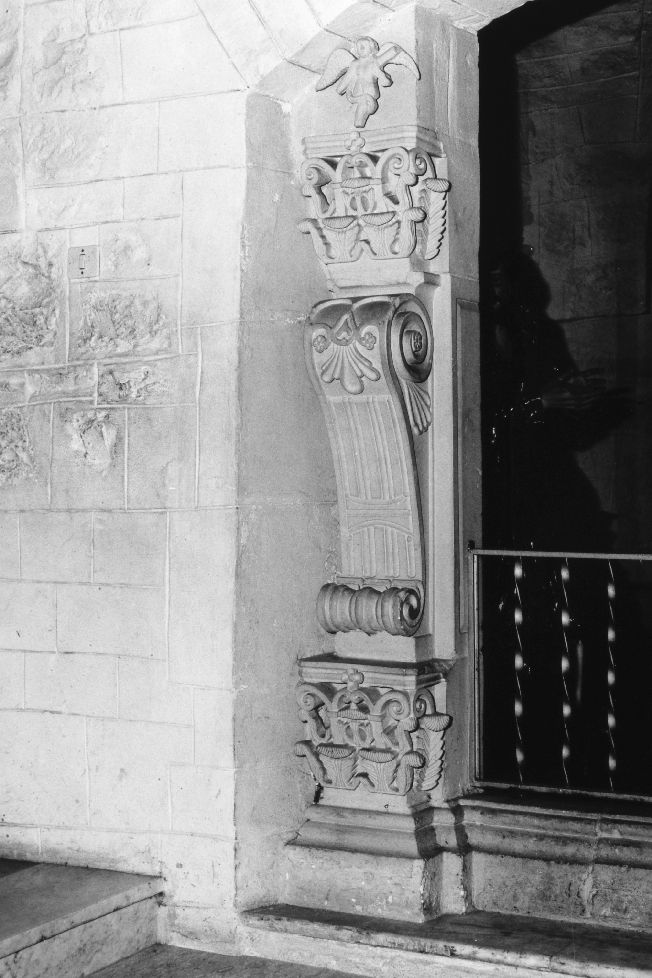 altare, frammento - ambito pugliese (fine/inizio secc. XIX/ XX)