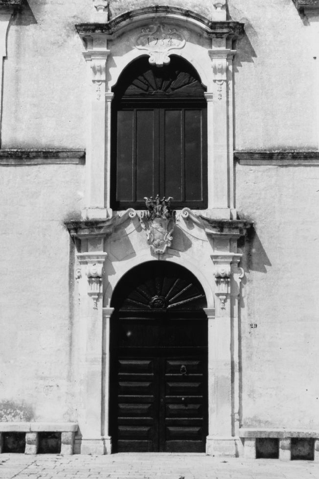 portale - ambito pugliese (sec. XVIII)