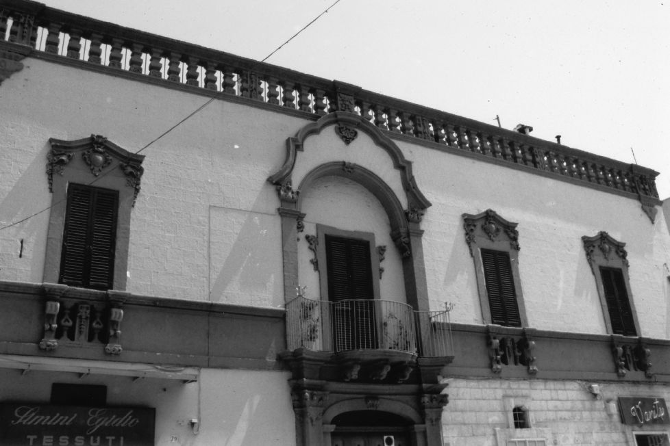 loggia - produzione pugliese (sec. XVIII)